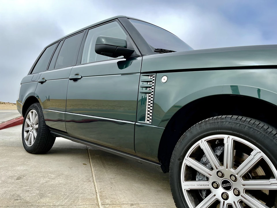 2012 Land Rover Range Rover L322 - Image 19 of 28