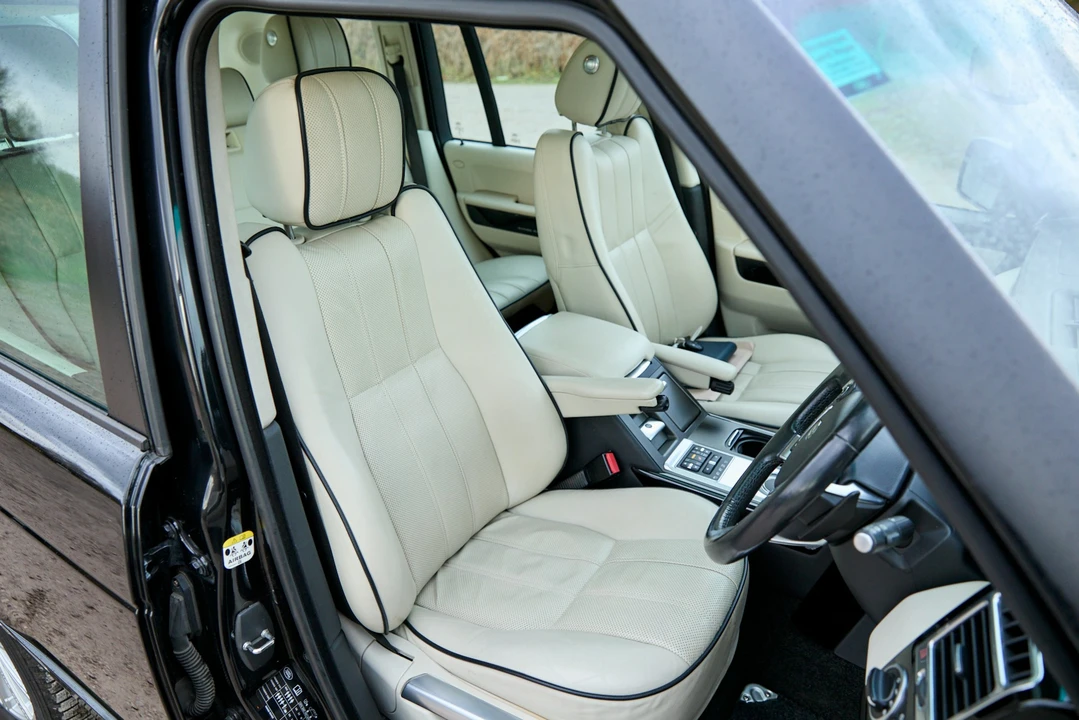2012 Land Rover Range Rover L322 - Image 18 of 21