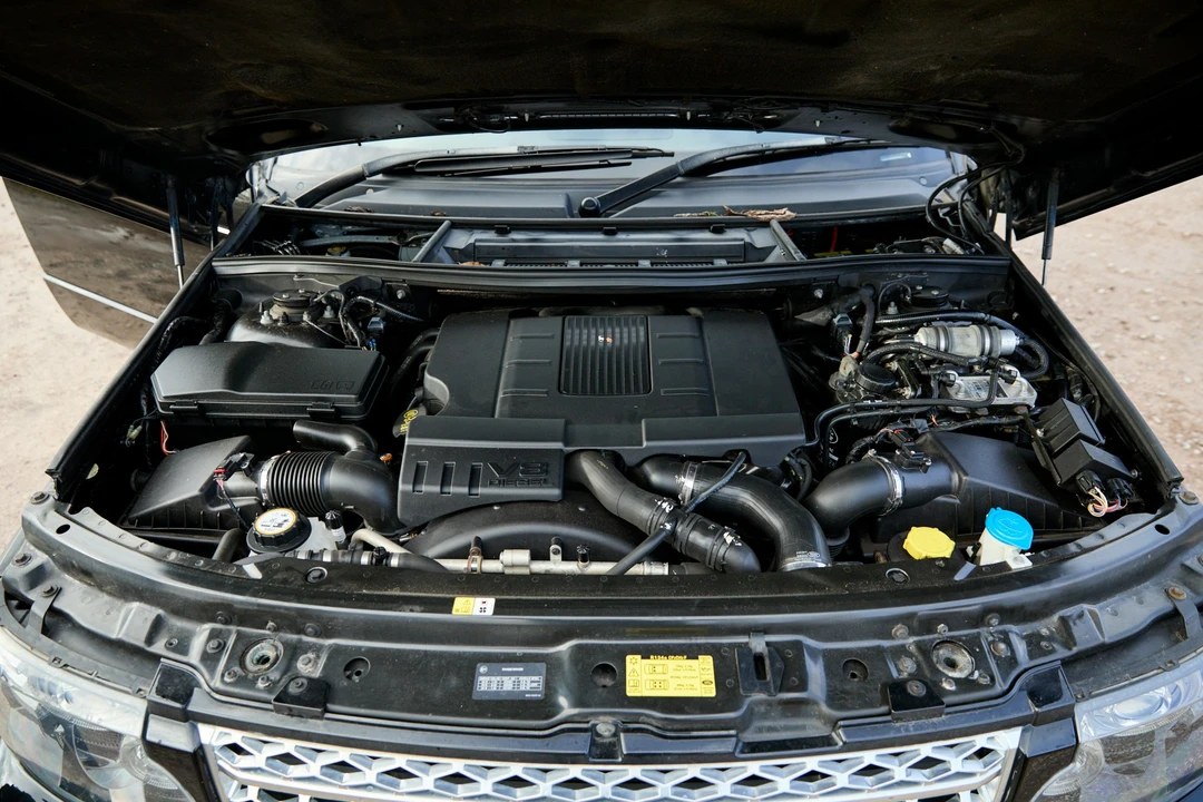 2012 Land Rover Range Rover L322 - Image 6 of 21
