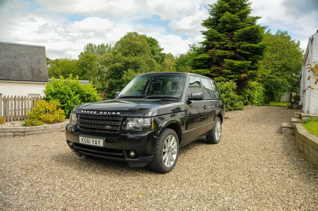 2012 Land Rover Range Rover L322 - Image 2 of 30