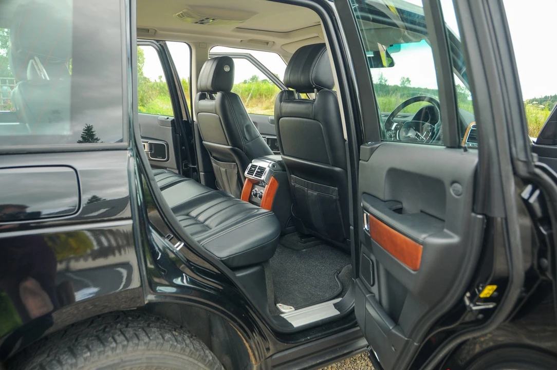 2012 Land Rover Range Rover L322 - Image 27 of 30