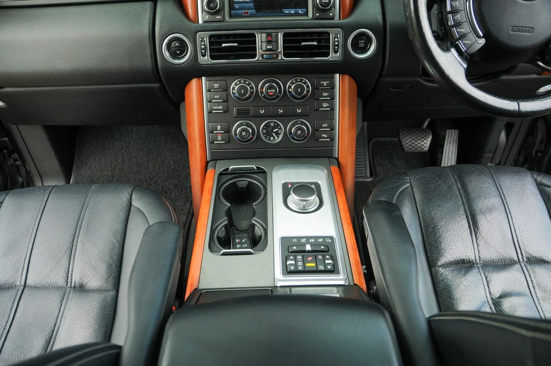 2012 Land Rover Range Rover L322 - Image 30 of 30