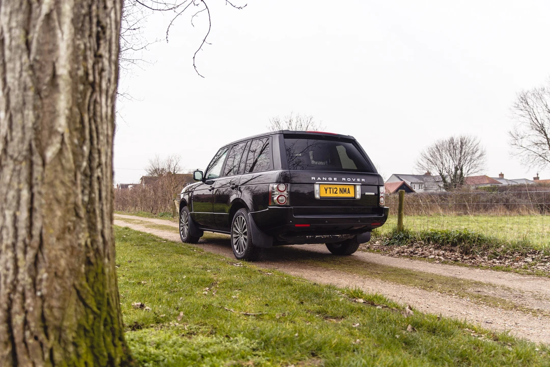 2012 Land Rover Range Rover L322 - Image 13 of 31