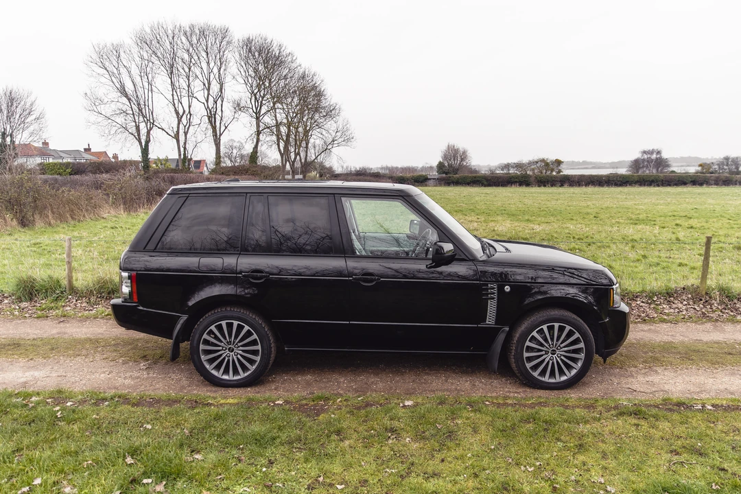 2012 Land Rover Range Rover L322 - Image 16 of 31