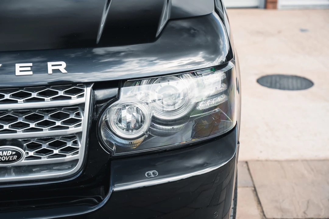 2012 Land Rover Range Rover L322 - Image 22 of 31