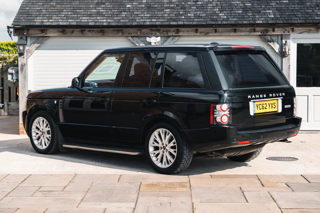 2012 Land Rover Range Rover L322 - Image 11 of 31