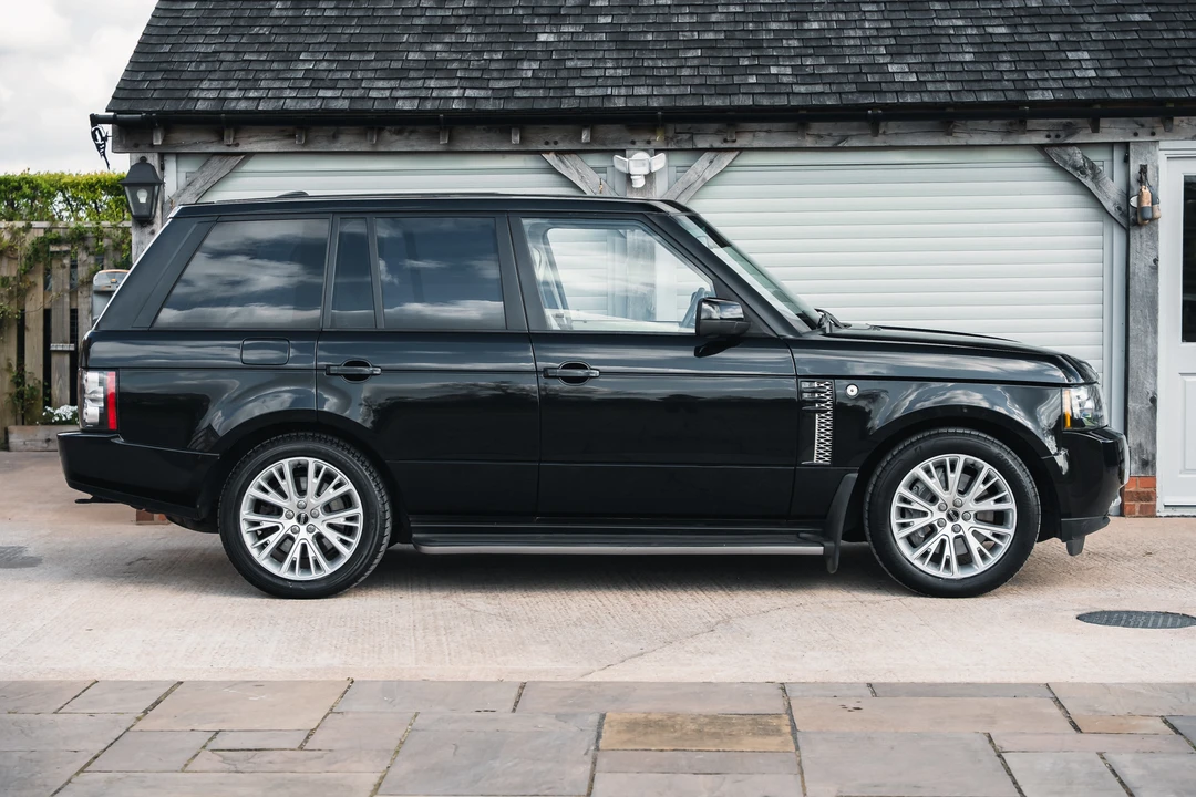 2012 Land Rover Range Rover L322 - Image 14 of 31