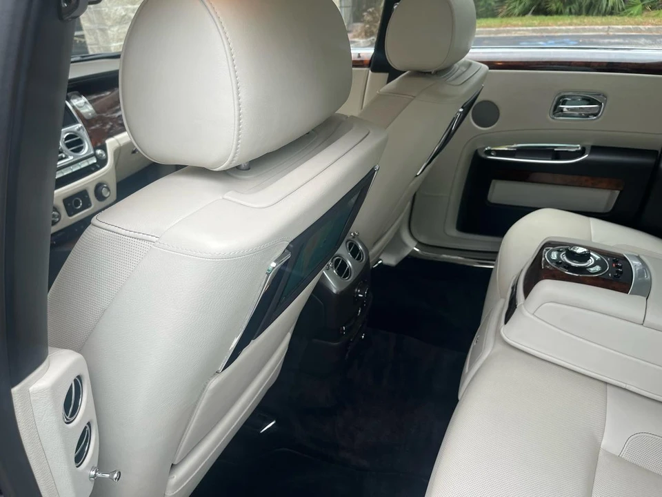 2012 Rolls-Royce Ghost 1st Gen - Image 25 of 31