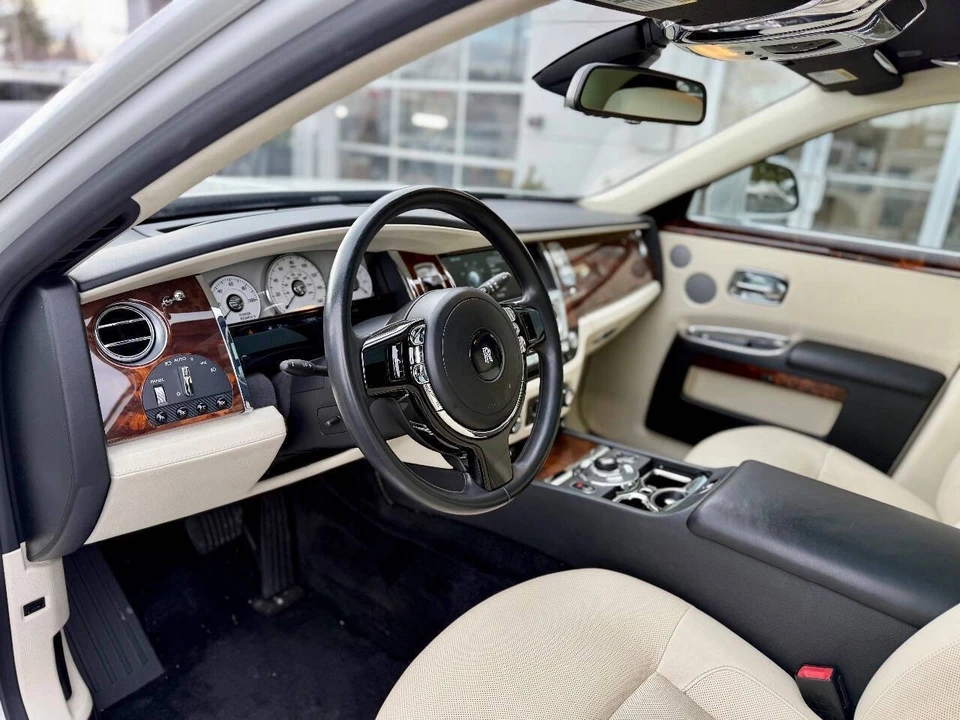 2012 Rolls-Royce Ghost 1st Gen - Image 9 of 21