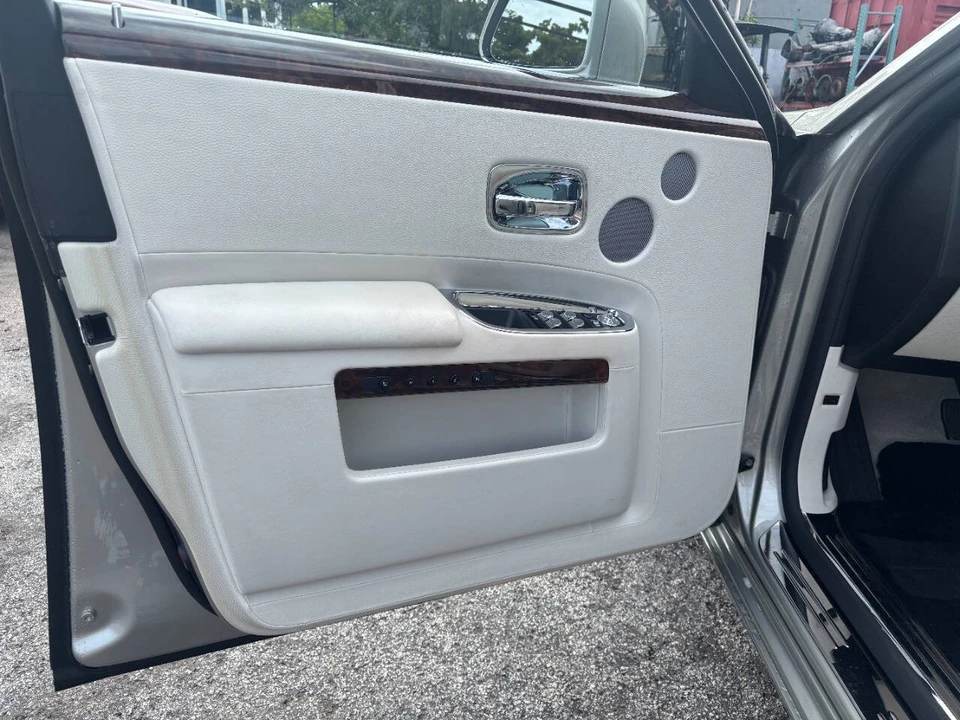 2012 Rolls-Royce Ghost 1st Gen - Image 7 of 21
