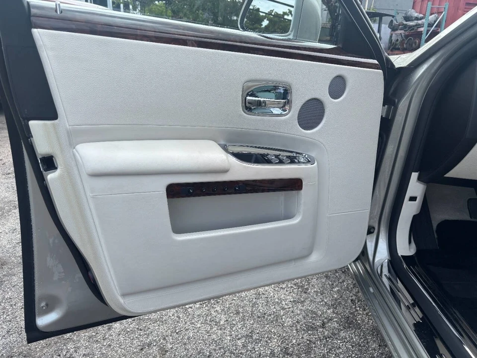 2012 Rolls-Royce Ghost 1st Gen - Image 7 of 21