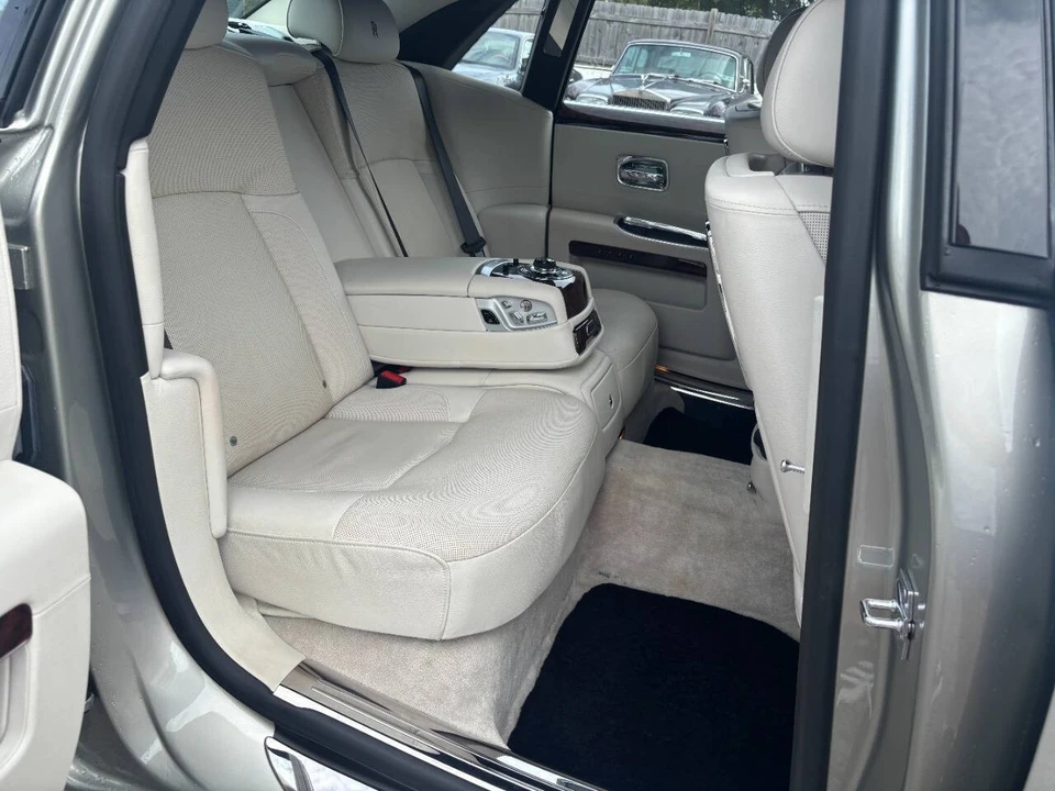 2012 Rolls-Royce Ghost 1st Gen - Image 19 of 21