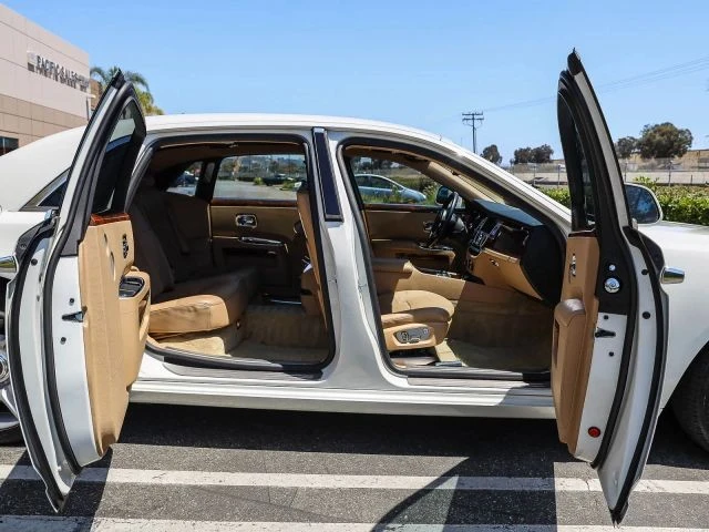 2012 Rolls-Royce Ghost 1st Gen - Image 21 of 31