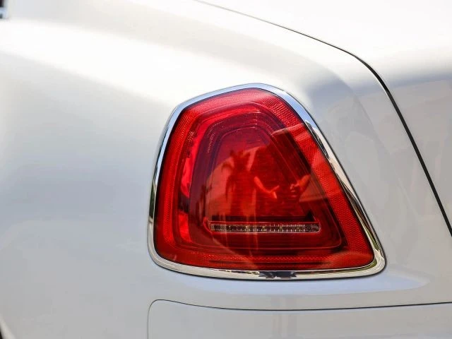 2012 Rolls-Royce Ghost 1st Gen - Image 10 of 31