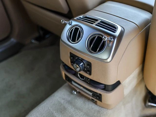 2012 Rolls-Royce Ghost 1st Gen - Image 23 of 31
