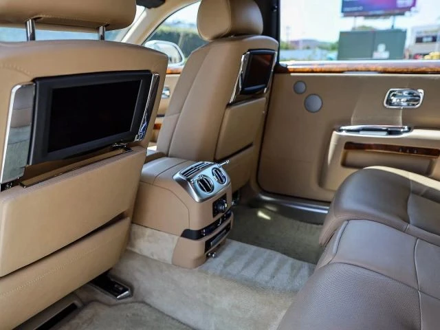 2012 Rolls-Royce Ghost 1st Gen - Image 29 of 31
