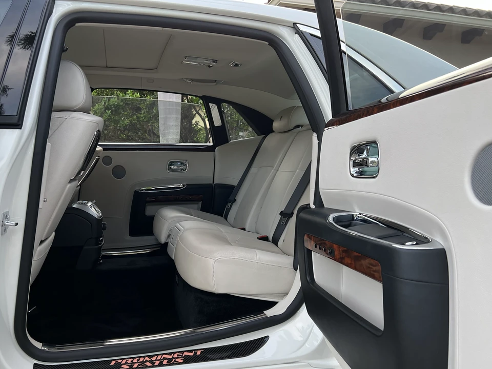 2012 Rolls-Royce Ghost 1st Gen - Image 26 of 31