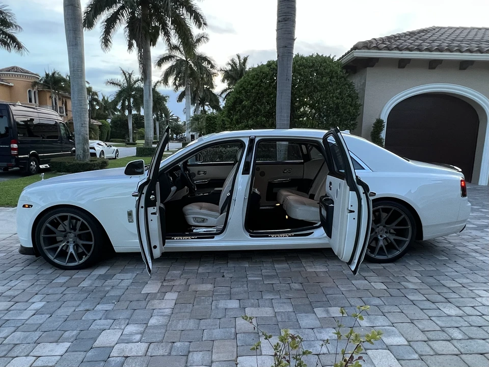 2012 Rolls-Royce Ghost 1st Gen - Image 10 of 31