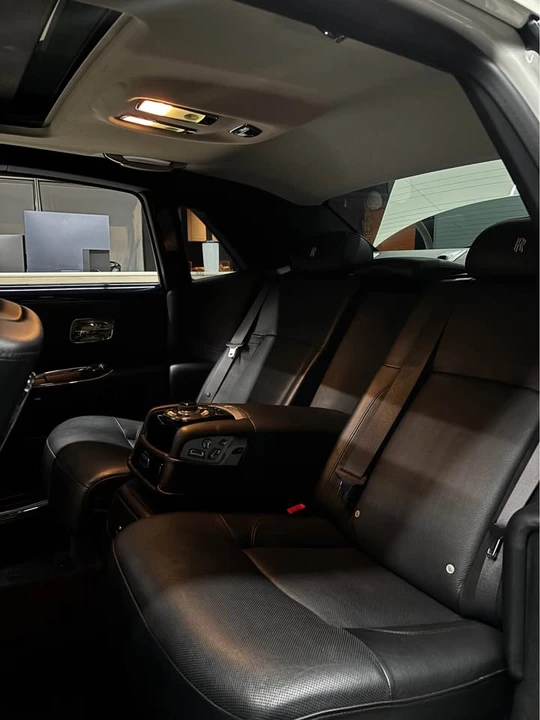 2012 Rolls-Royce Ghost 1st Gen - Image 10 of 14