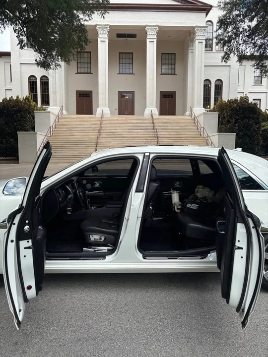 2012 Rolls-Royce Ghost 1st Gen - Image 9 of 19