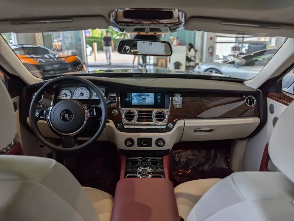 2012 Rolls-Royce Ghost 1st Gen - Image 11 of 20