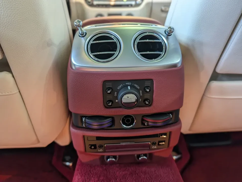 2012 Rolls-Royce Ghost 1st Gen - Image 19 of 20