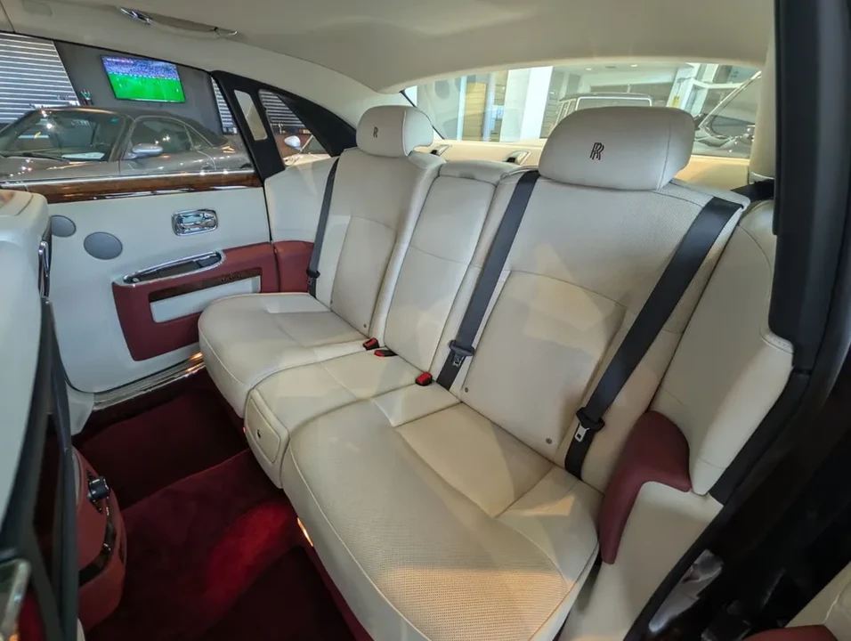 2012 Rolls-Royce Ghost 1st Gen - Image 16 of 20
