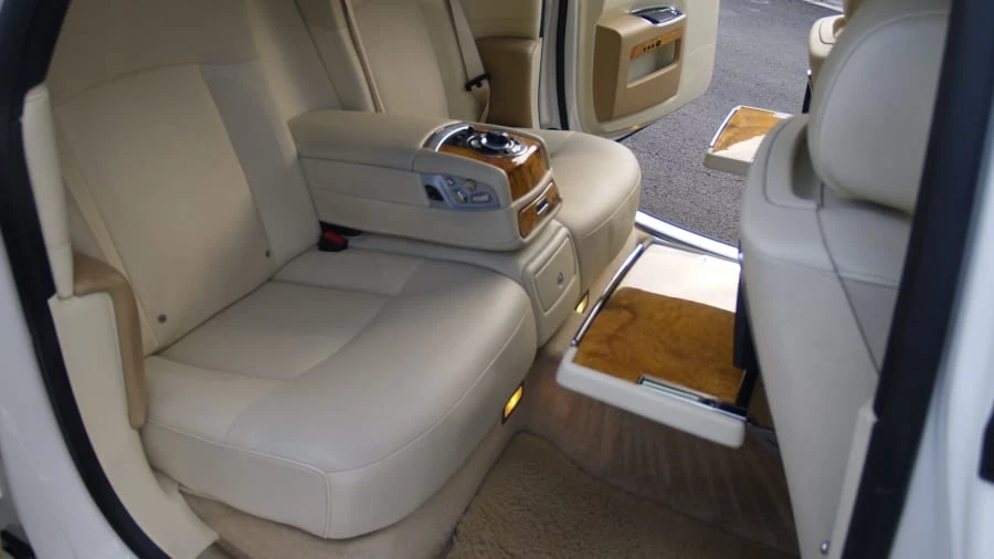 2012 Rolls-Royce Ghost 1st Gen - Image 8 of 17