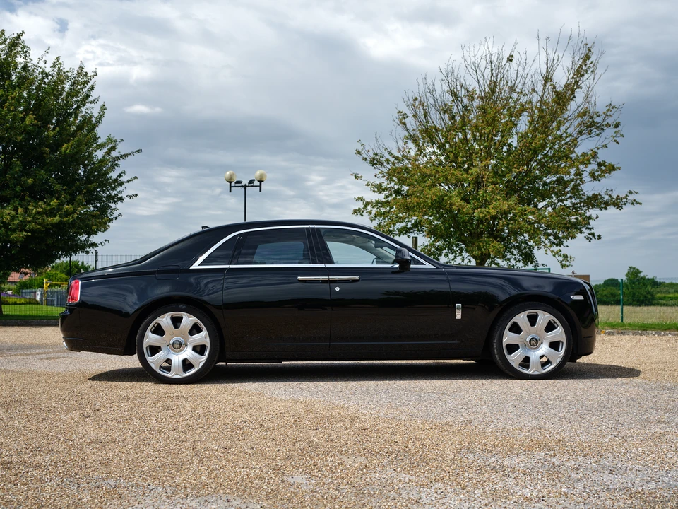 2012 Rolls-Royce Ghost 1st Gen - Image 4 of 31