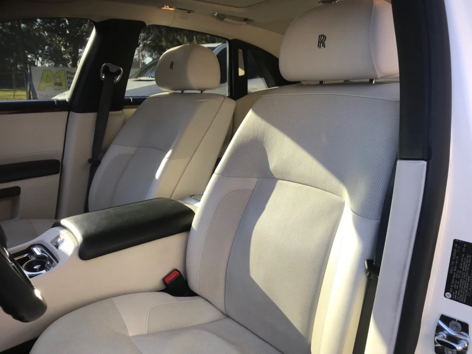 2012 Rolls-Royce Ghost 1st Gen - Image 18 of 28