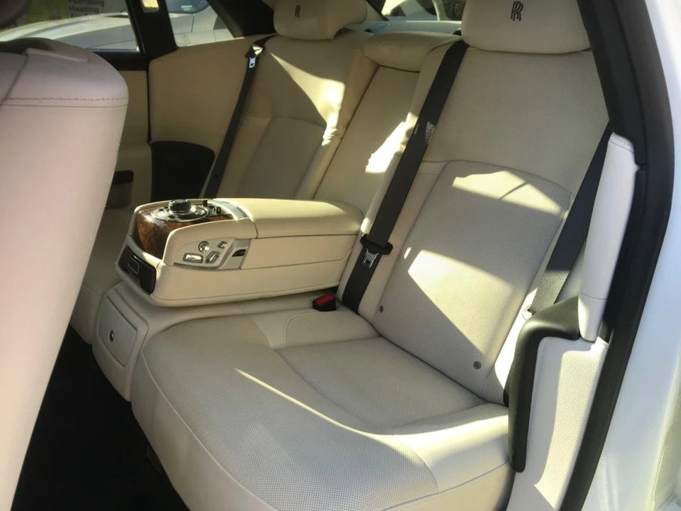 2012 Rolls-Royce Ghost 1st Gen - Image 23 of 28