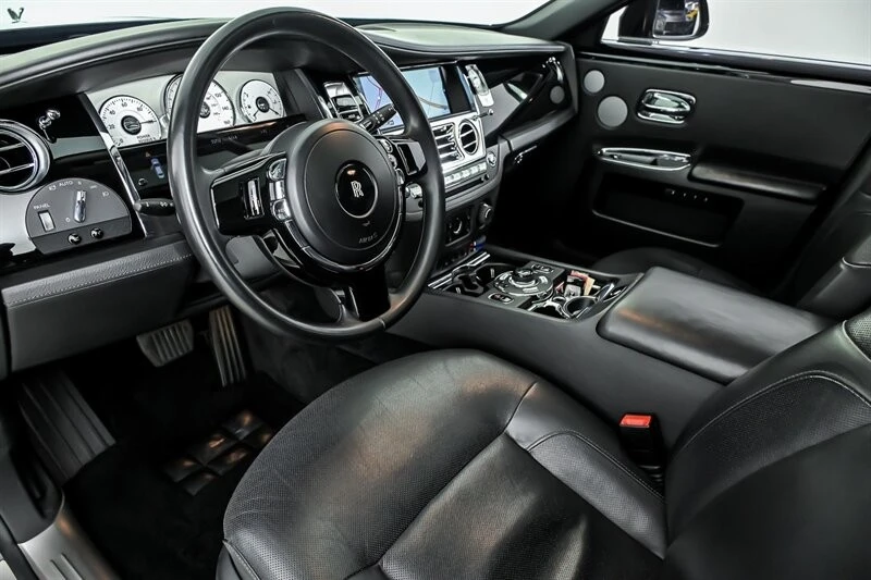2012 Rolls-Royce Ghost 1st Gen - Image 16 of 31