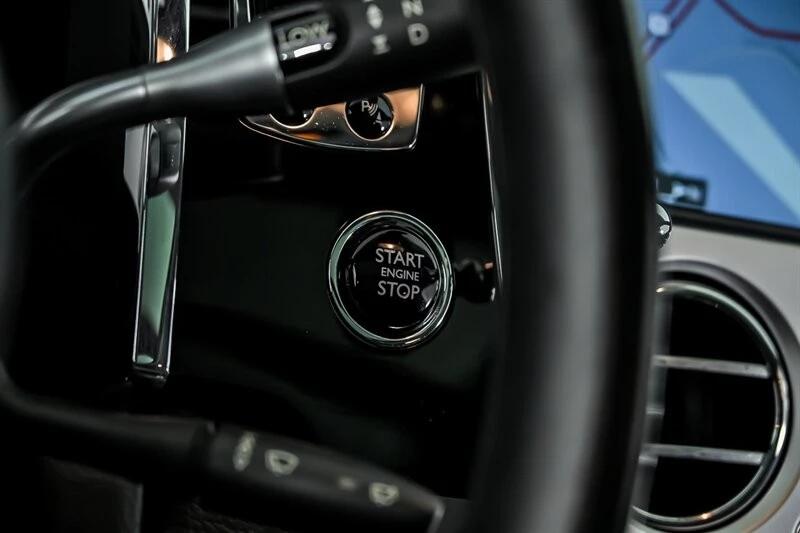 2012 Rolls-Royce Ghost 1st Gen - Image 28 of 31