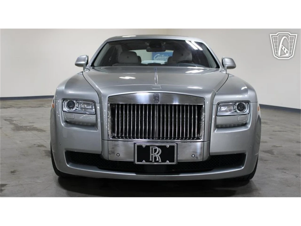 2012 Rolls-Royce Ghost 1st Gen - Image 2 of 31