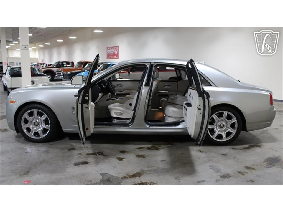 2012 Rolls-Royce Ghost 1st Gen - Image 13 of 31