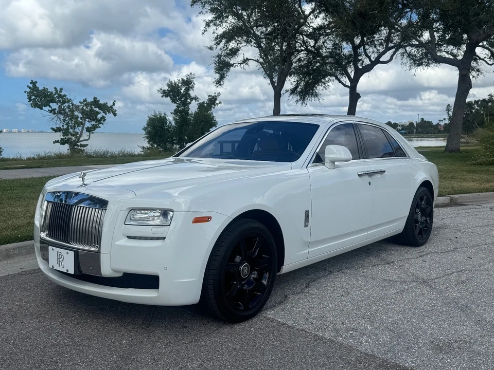 2012 Rolls-Royce Ghost 1st Gen - Image 15 of 21