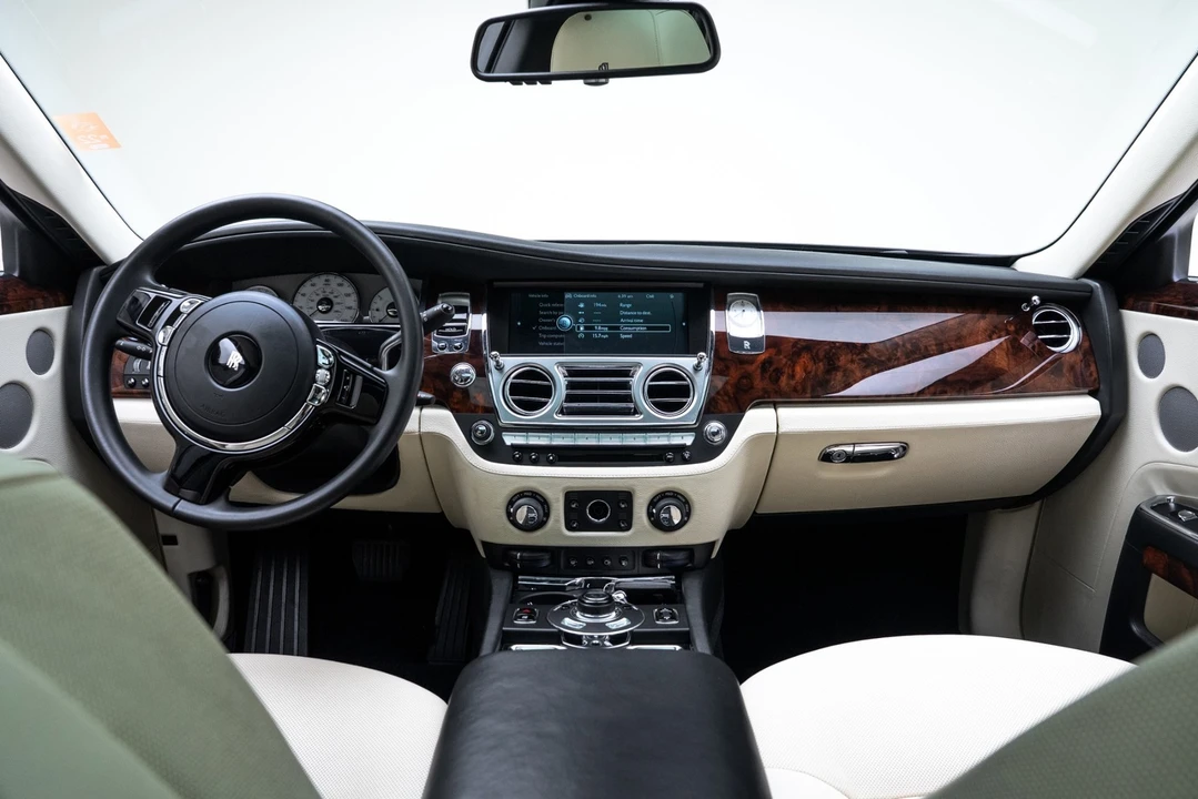 2012 Rolls-Royce Ghost 1st Gen - Image 2 of 21