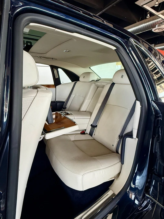 2012 Rolls-Royce Ghost 1st Gen - Image 27 of 31