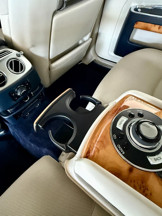 2012 Rolls-Royce Ghost 1st Gen - Image 29 of 31