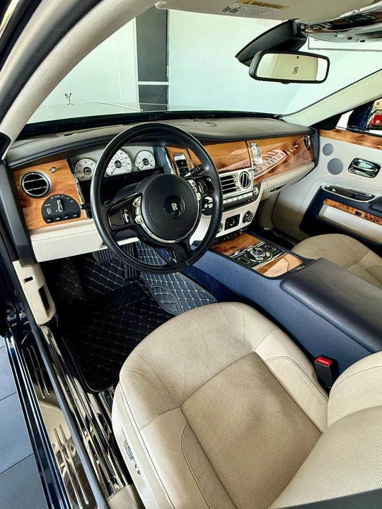 2012 Rolls-Royce Ghost 1st Gen - Image 11 of 31
