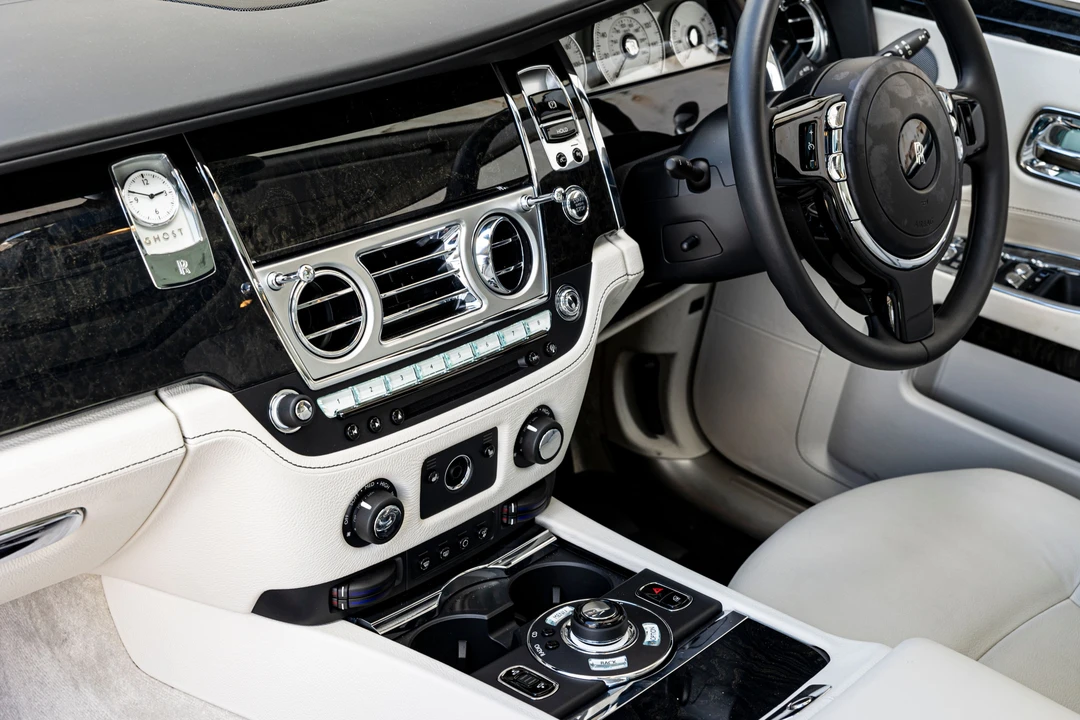 2012 Rolls-Royce Ghost 1st Gen - Image 6 of 18