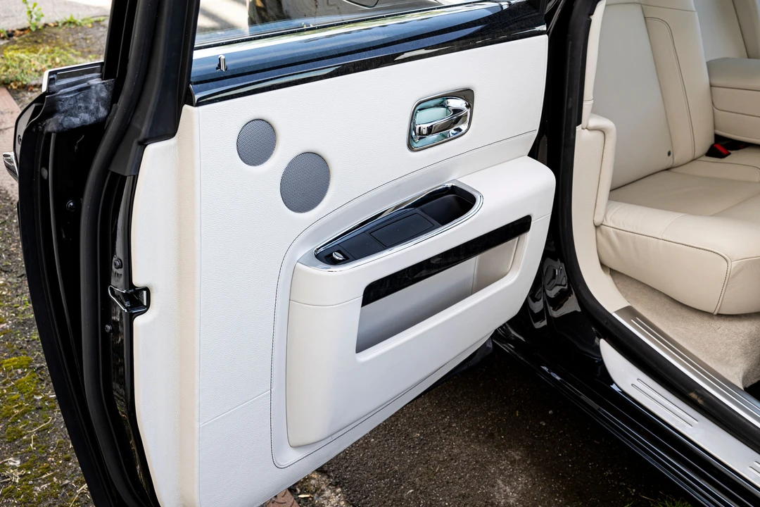 2012 Rolls-Royce Ghost 1st Gen - Image 17 of 18