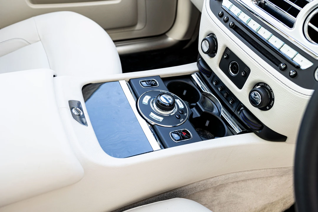 2012 Rolls-Royce Ghost 1st Gen - Image 10 of 18