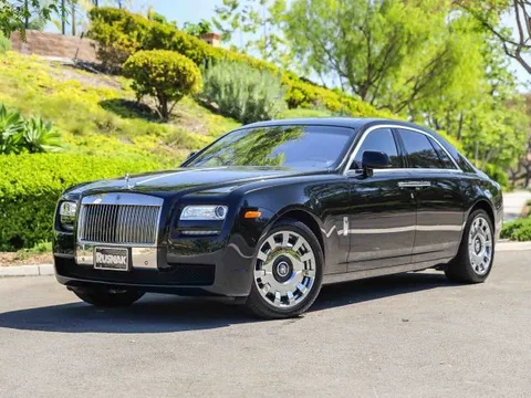 2012 Rolls-Royce Ghost Sedan