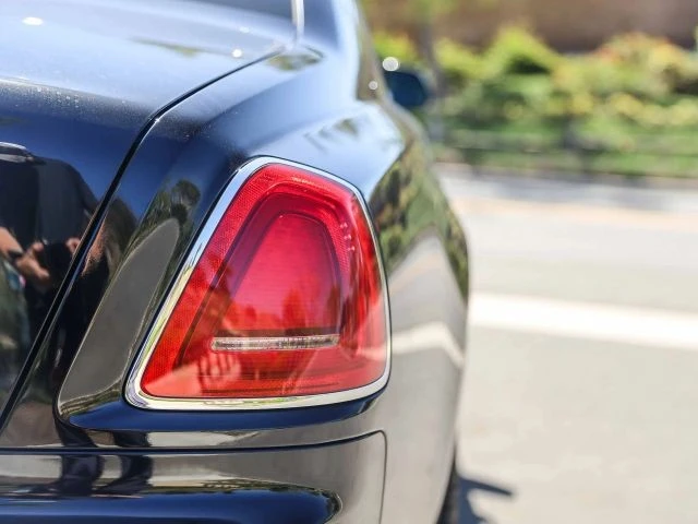 2012 Rolls-Royce Ghost 1st Gen - Image 14 of 31