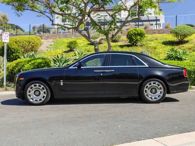 2012 Rolls-Royce Ghost 1st Gen - Image 2 of 31