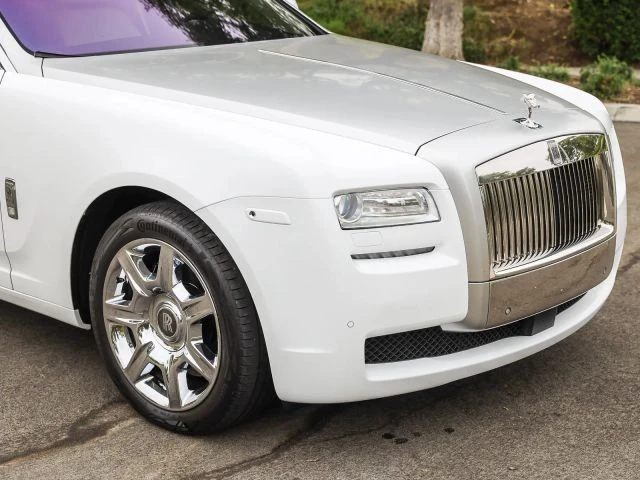 2012 Rolls-Royce Ghost 1st Gen - Image 9 of 31