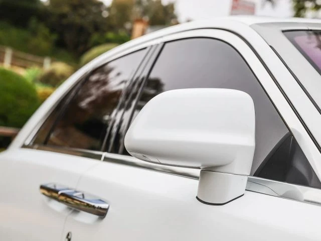 2012 Rolls-Royce Ghost 1st Gen - Image 25 of 31