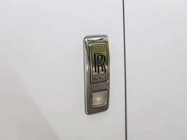 2012 Rolls-Royce Ghost 1st Gen - Image 19 of 31