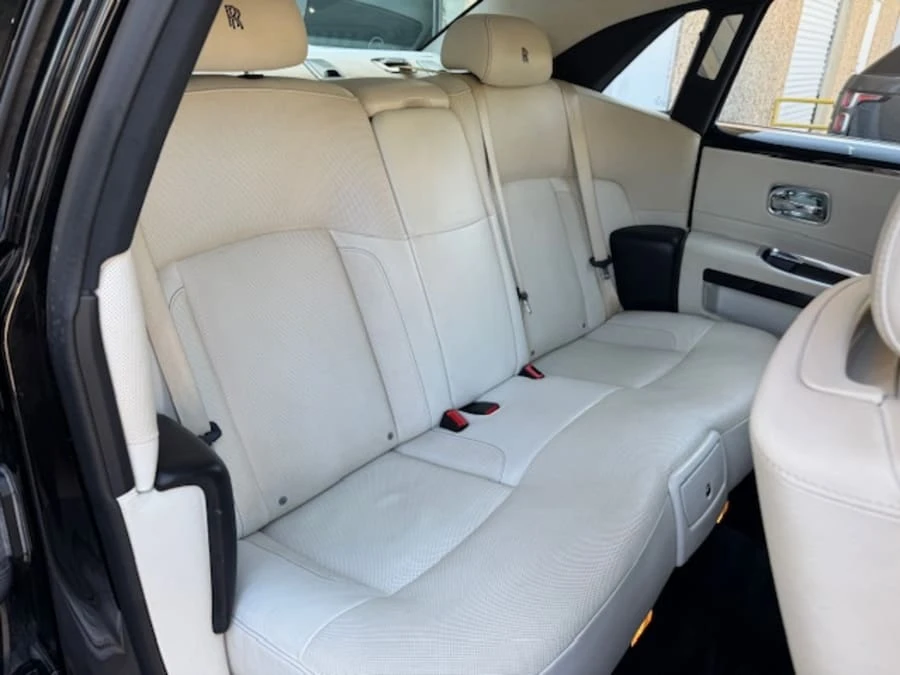 2012 Rolls-Royce Ghost 1st Gen - Image 19 of 21